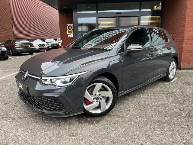 Volkswagen GOLF 1.4 eHybrid GTE // FULL LED // VIRTUAL COCKPIT // STUUR+STOELVERWARMING // PDC V+A // NAVI+CARPLAY //