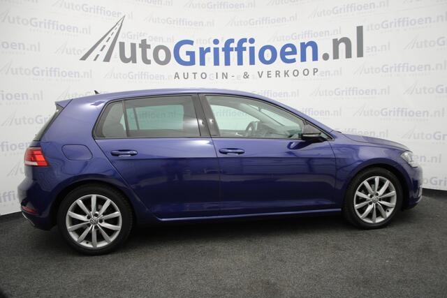 Volkswagen GOLF 1.5 TSI Highline nette automaat met trekhaak