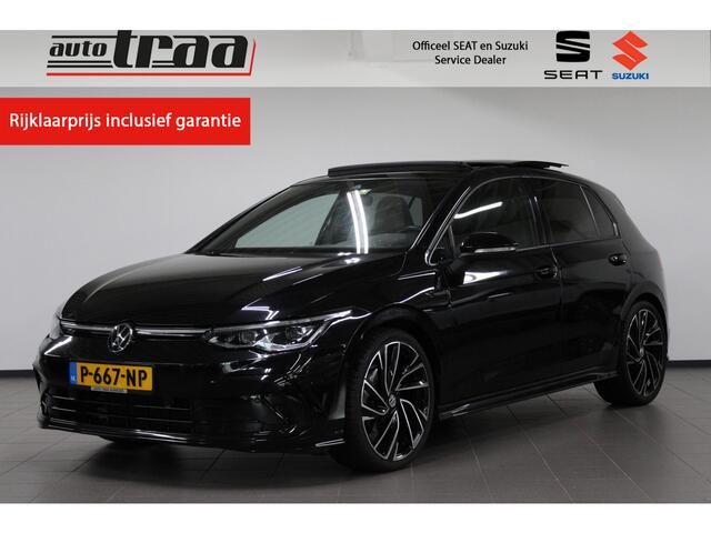 Volkswagen GOLF 1.5 eTSI R-Line / PANO. / IQ. LIGHT / 19'' LMV / CAMERA /