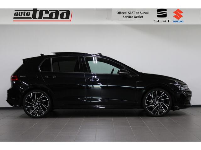 Volkswagen GOLF 1.5 eTSI R-Line / PANO. / IQ. LIGHT / 19'' LMV / CAMERA /