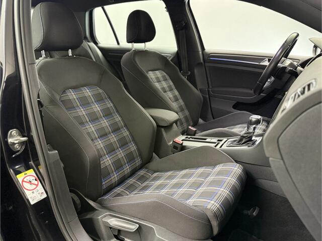 Volkswagen GOLF 1.4 TSI PHEV GTE / Matrix-LED / Winterpakket