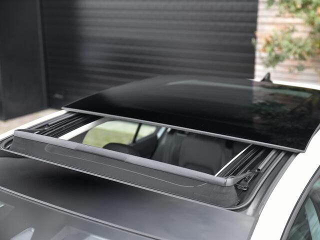 Volkswagen GOLF 1.5 TSI 1ST Edition Navi Qled Adaptive Cruise Control