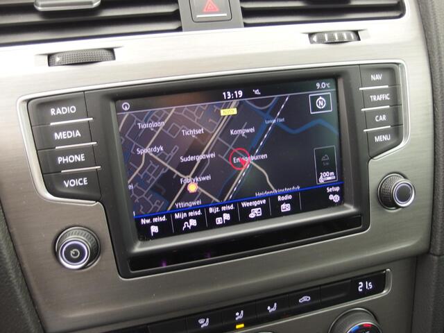 Volkswagen GOLF Variant 1.0 TSI Connected Series CARPLAY / CAMERA / DAB+ / CRUISE / PDC / BLUETOOTH / NL-AUTO