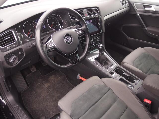 Volkswagen GOLF Variant 1.5 TSI Comfortline Business TREKHAAK / NAVI / CLIMA / PDC / CARPLAY / DAB+ / ACC / NL-AUTO