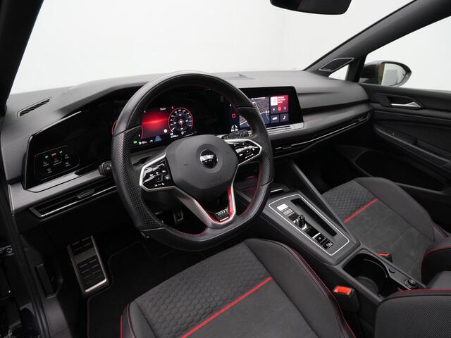 Volkswagen GOLF 2.0 TSI 300 pk DSG GTI Clubsport | Panoramadak | Adaptief sportonderstel | Harman/Kardon | Head-up display | IQ Light