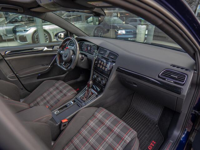 Volkswagen GOLF 2.0 TSI GTI Performance | Sterrenhemel | Pano | Keyless