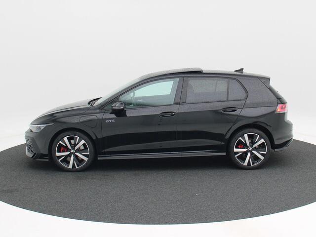 Volkswagen GOLF 1.5 eHybrid 272 Pk GTE Black Style | Full LED | Panoramadak | Trekhaak | Leder | Camera | Stoelverwarming/Koeling | Camera | 18 Inch | 21.321 Km!!