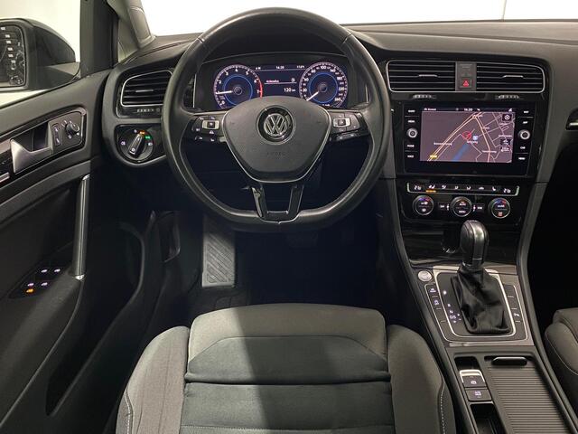 Volkswagen GOLF 1.5 TSI Highline Business R -Line App-connect Panodak Trekhaak 18inch LED Virtual Massagestoel