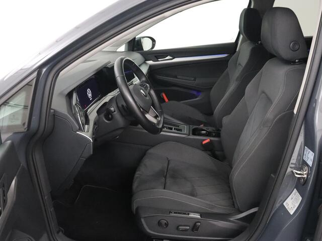 Volkswagen GOLF 1.0 eTSI Life Business | Stoelverwarming | Massage | Carplay | Adaptive cruise | Sfeerverlichting | Navigatie | Park Assist | Getint glas | Full LED