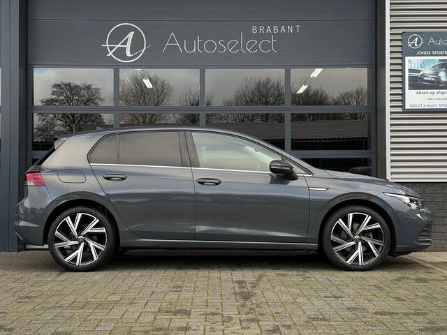 Volkswagen GOLF 1.5 eTSI Style DSG Navi Camera LED