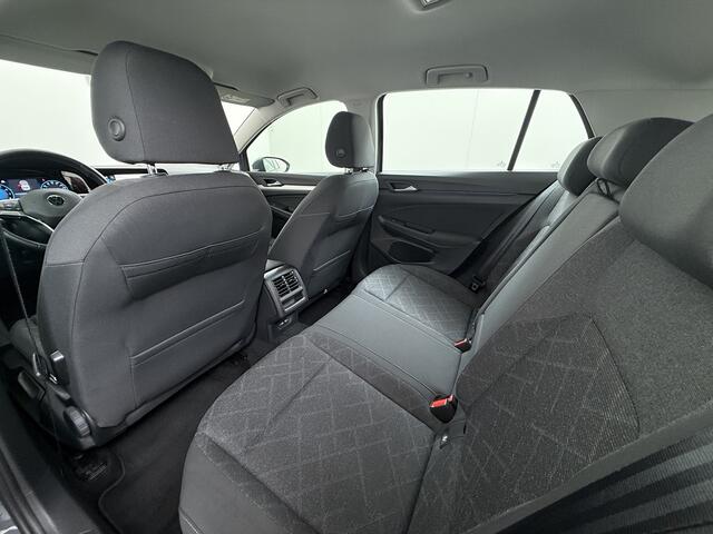 Volkswagen GOLF 1.0 eTSI 111PK AUT-7 Nieuw Model Adap.Cruise Virtual Cockpit Apple Carplay Android APP-Connect Navi Ecc Pdc Life Stoel+Stuurverwarming Lmv Mirrorlink DAB Led Isofix Keyless mild hybride Complete Volkswagen Golf mild hybride!