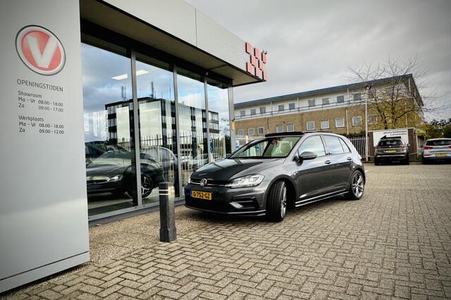 Volkswagen GOLF 1.5 TSI Highline Business R-Line 150PK | PANO | CAMERA | ADAPTIV