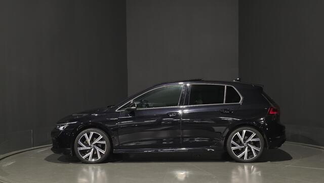 Volkswagen GOLF 1.5 eTSI R-Line | Panorama | IQ Light | Acc | Automaat