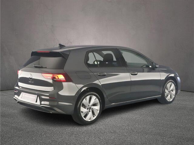 Volkswagen GOLF Life Edition 1.5 eTSI 115pk DSG Automaat Adaptive cruise control, Achteruitrijcamera, Stoelverwarming, LED koplampen, Parkeersensoren, App connect