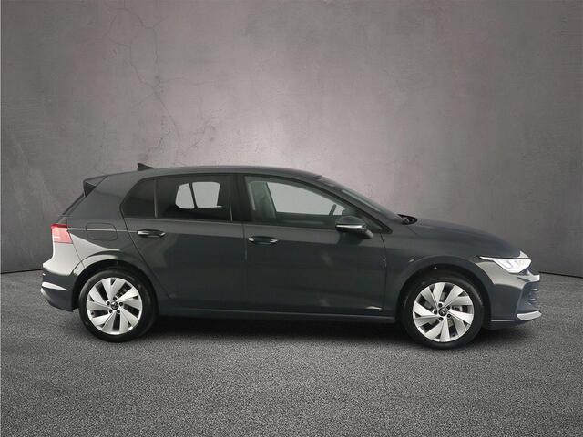 Volkswagen GOLF Life Edition 1.5 eTSI 115pk DSG Automaat Adaptive cruise control, Achteruitrijcamera, Stoelverwarming, Parkeersensoren, App connect, LED koplampen