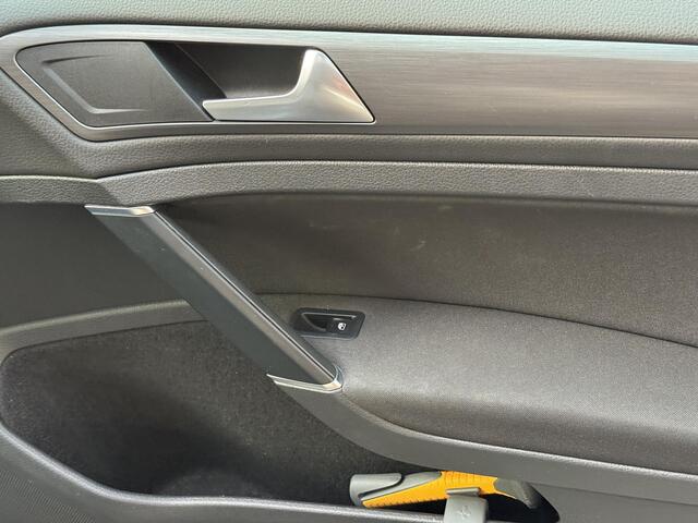 Volkswagen GOLF 1.0 TSI Comf,Navi,Carplay,Pdc.