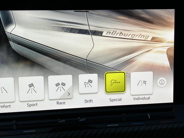 Volkswagen GOLF 2.0 TSI R 4Motion | 20 Jahre | 333PK | R-Performance pack | 19"LMV | Leder-pakket | Nieuwstaat! | 3.000km! |