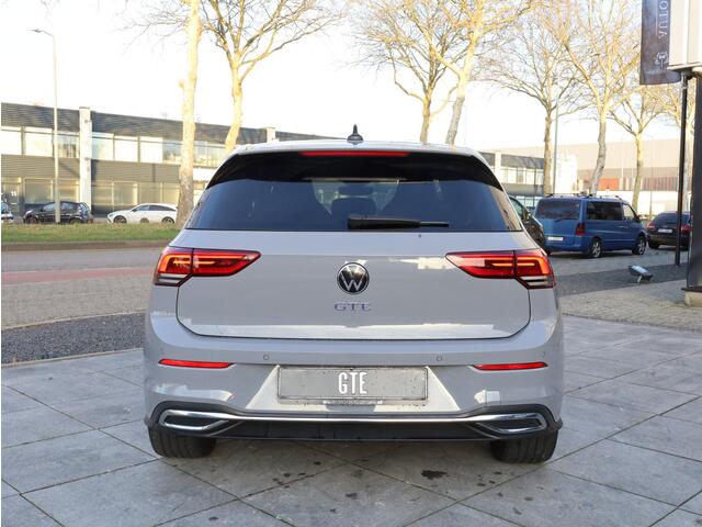 Volkswagen GOLF GTE 1.4 PHEV 245PK | Achteruitrijcamera | Adaptive Cruise | Stoel&Stuurverwarming | Getint Glas | Carplay/Android |