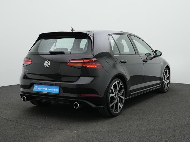 Volkswagen GOLF 2.0 TSI 245 pk DSG GTI Performance - Origineel NL | Trekhaak | Dynaudio | Adaptief sportonderstel | Navigatie Discover Pro | Achteruitrijcamera