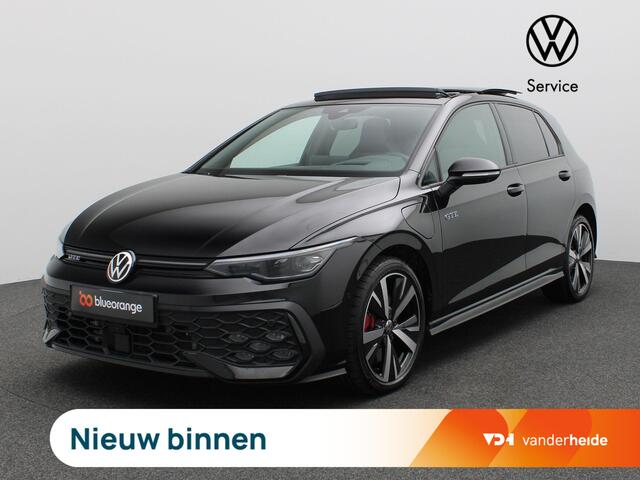 Volkswagen GOLF 1.5 eHybrid GTE 272PK DSG Pano-Schuifdak, Head-Up Display, Trekhaak, Matrix-LED Verlichting, 360gr. Camera, Keyless, Side Assist, Stoel-Stuurverwarming, 18" LM Velgen