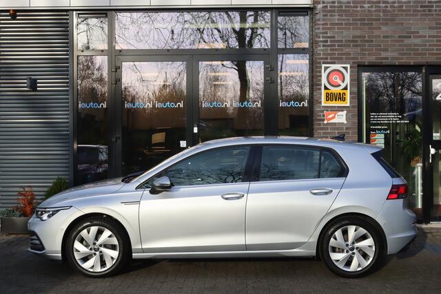 Volkswagen GOLF 1.5 eTSI 150pk DSG Style LED+/Keyless/Camera/Elek. stoel+mem/ACC/Dodehoek/17"