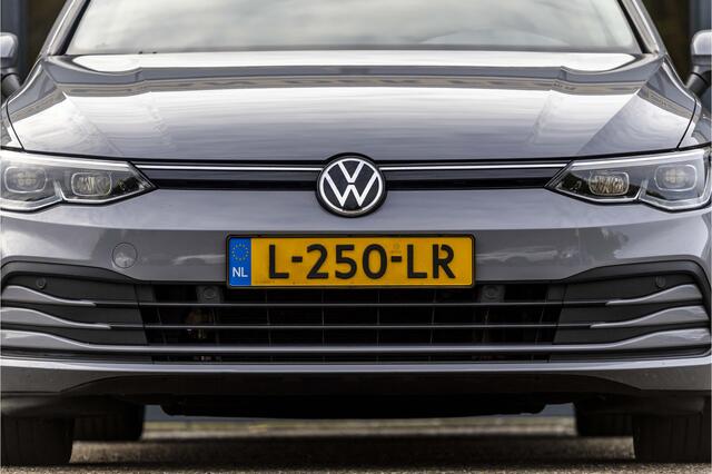 Volkswagen GOLF Variant 1.0 eTSI Life