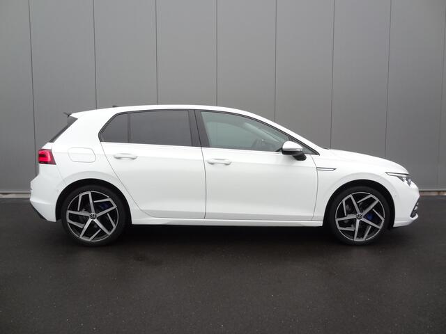 Volkswagen GOLF 1.5 TSI | R-LINE / STYLE | IQ LIGHT | SFEERV | ADAP CRUISE | VIRTUAL DASH | CAMERA