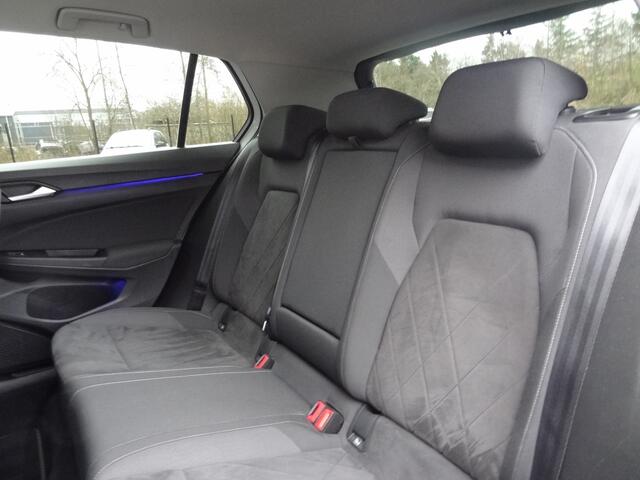 Volkswagen GOLF 1.5 TSI | R-LINE / STYLE | IQ LIGHT | SFEERV | ADAP CRUISE | VIRTUAL DASH | CAMERA