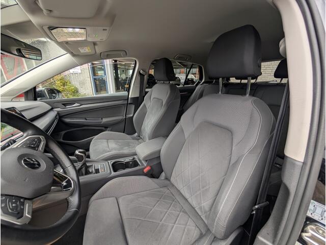 Volkswagen GOLF 1.5 TSI Style