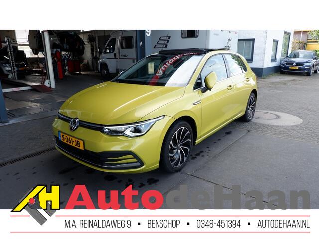 Volkswagen GOLF 1.5 eTSI Style Pano/ACC/Trekhaak/Navi/Massage/Lane-ass