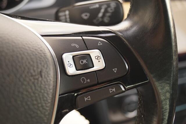 Volkswagen GOLF Variant 1.6 TDI DSG Highline Business R-Line