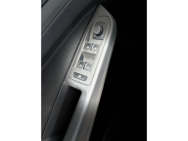 Volkswagen GOLF Variant 2.0 TDI Life.Bns Dsg(7)|IQ.drive|Trekh|Cam|Pdc|Full