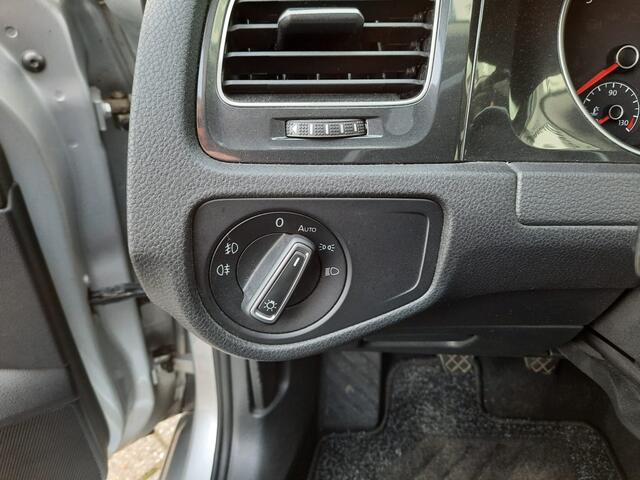 Volkswagen GOLF 1.0 TSI Comfortline. Navigatie PDC App. Carplay.