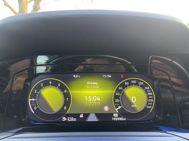 Volkswagen GOLF Variant 1.5 TSI Life Grijs Xenon Alcantara 2021 Virtual Dash