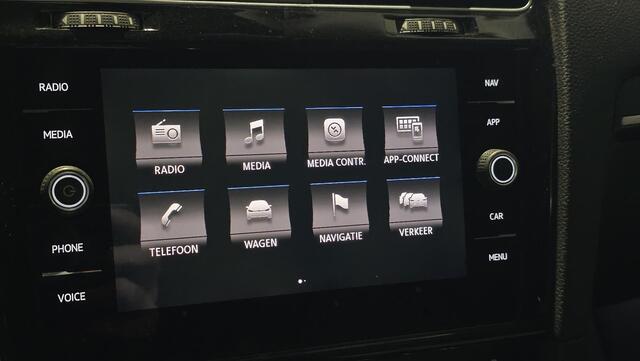 Volkswagen GOLF 1.4 TSI Highline Business R | Dsg | Dodehoek | Carplay | Camera