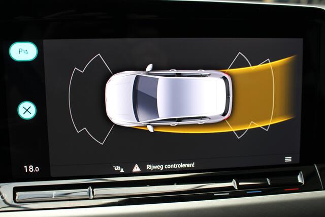 Volkswagen GOLF 1.0 eTSI Life DSG | Navigatie Pro | Cruise Control | Lichtmetalen velgen