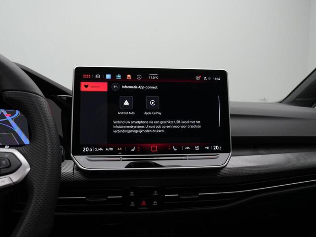 Volkswagen GOLF 2.0 TSI 265 pk DSG GTI | Panoramadak | Adaptief onderstel | Head-up display | 360 camera | IQ Light