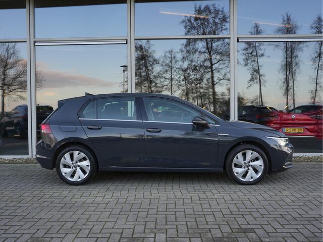 Volkswagen GOLF 1.5 eTSI Style | Adaptive Cruise | Trekhaak | Massage | Virtual