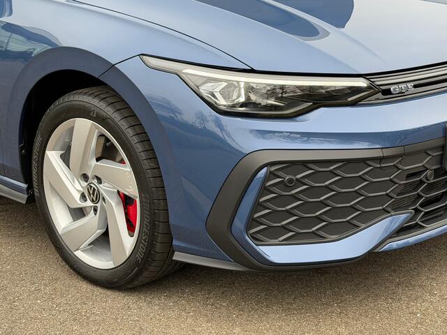 Volkswagen GOLF 1.5 eHybrid GTE | Black Style | IQ light | Camera | Head-up | Rijklaar incl. garantie