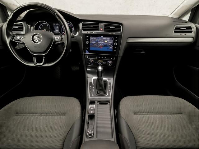 Volkswagen GOLF Variant 1.0 TSI Sportline 116Pk Automaat (GROOT NAVI, APPLE CARPLAY, CLIMATE, ADAPT. CRUISE, LM VELGEN, NIEUWE APK, NIEUWSTAAT)