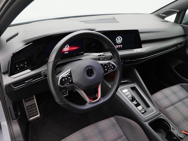 Volkswagen GOLF 2.0 TSi GTi 245 Pk Automaat | Harman Kardon | Virtual Cockpit | Adaptive Cruise | Achteruitrijcamera | Stoel- en Stuurverwarming| LED | 19 Inch | 53.366 Km