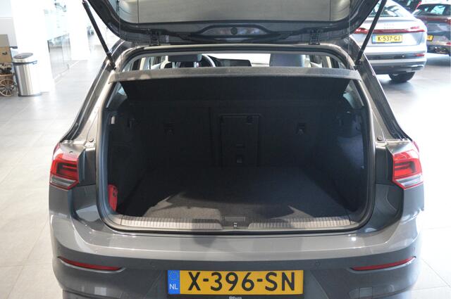 Volkswagen GOLF 1.0 eTSI Life navi clima cruise led pdc !!