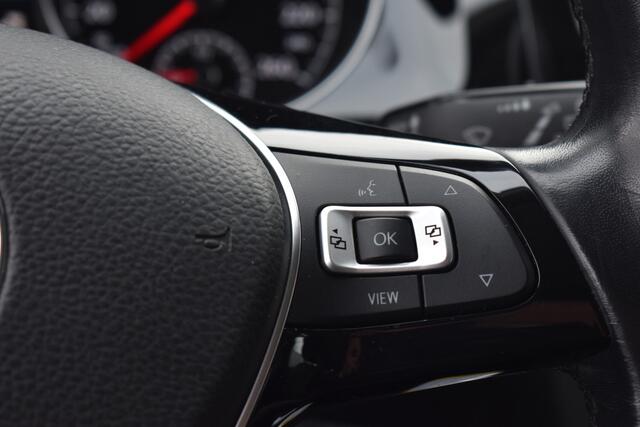 Volkswagen GOLF 1.5 TSI Highline Pack | 18'' LMV | Stoelverwarming | Climate | 12 mnd BOVAG garantie | Whatsapp 06-5318899