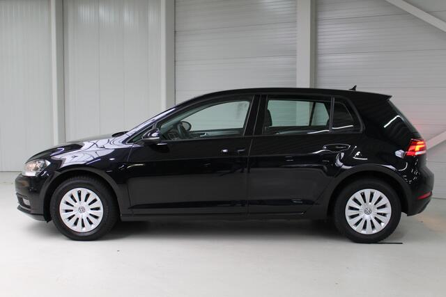 Volkswagen GOLF 1.0 TSI Trendline Navigatie | Parkeersensoren | Automatische Klimaatbeheersing