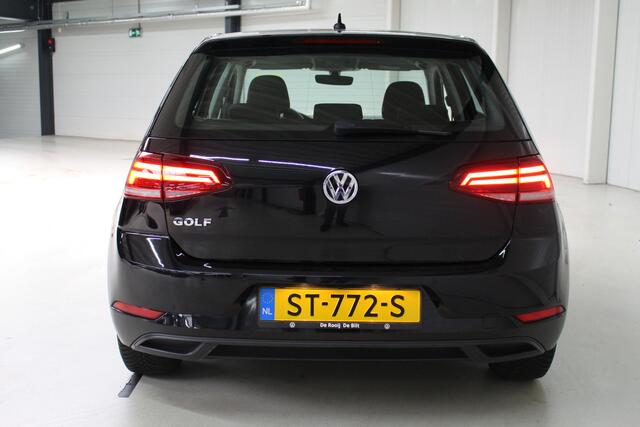 Volkswagen GOLF 1.0 TSI Trendline Navigatie | Parkeersensoren | Automatische Klimaatbeheersing