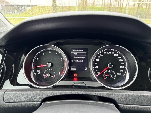 Volkswagen GOLF 1.0 TSI 116PK Highline | ADAP. CRUISE | CAMERA | SENSOREN | CLIMA |