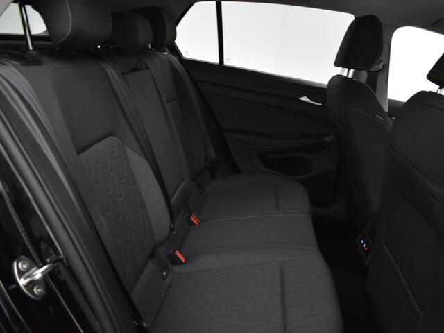 Volkswagen GOLF Life Edition 1.5 eHybrid 204 PK 6 versn. DSG · Achteruitrijcamera · Draadloze telefoonlader · Sfeerverlichting · Stuurwiel verwarmd ·