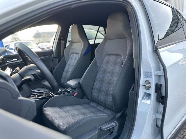 Volkswagen GOLF 1.5 eHybrid GTE 272PK|IQ LIGHT|HEAD UP|360 CAMERA|SFEER|ST+STUUR VWM