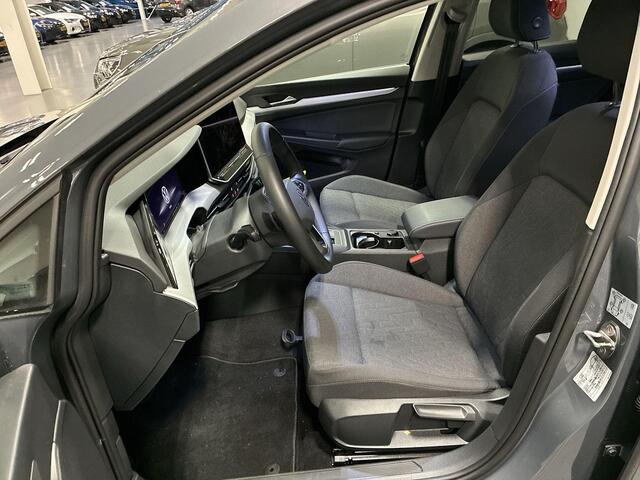 Volkswagen GOLF 1.5 eHybrid Life Edition · Apple/Android Car Play · Camera · Stoel-&Stuurverwarming · 18'' Inch · Garantie t/m 16-06-2029 of 100.000km