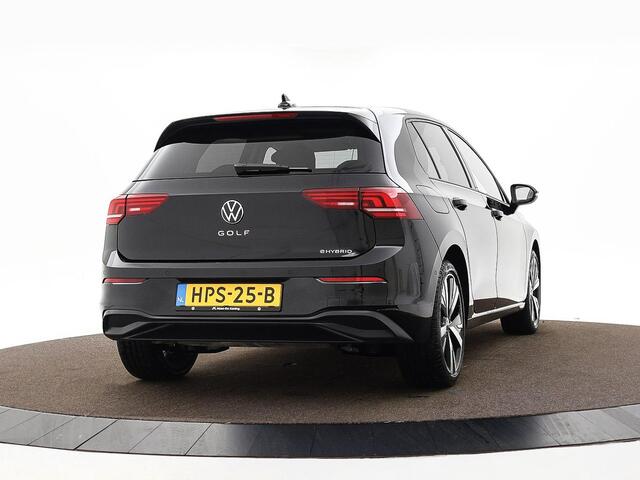 Volkswagen GOLF 1.5 204pk eHybrid DSG Life Edition · Camera · Apple/Android Car Play · P-Sensoren · Keyless · 18'' Inch · Garantie t/m 27-05-2029 of 100.000km